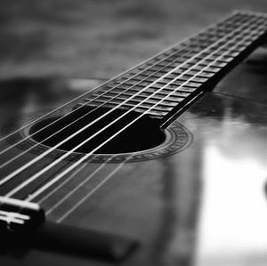 Meet your Posher, Dil plays guitar